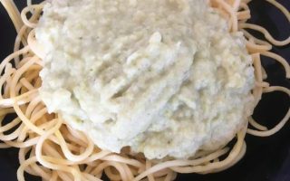 Spaghetti à la crème de feuilles de chou-fleur