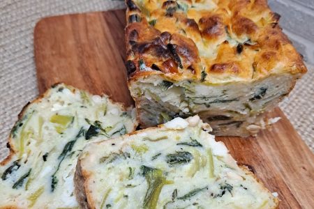 Terrine de poireaux à la brousse et aux pignons