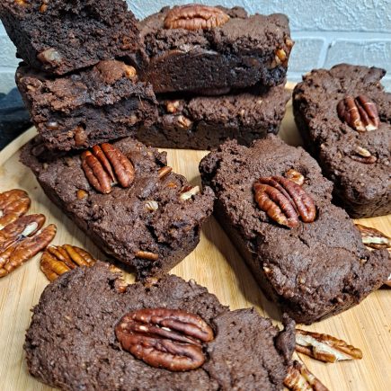 Mini brownie à la patate douce, aux noix de pécan et au chocolat